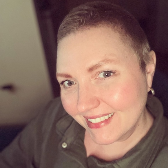 Meet your Posher, Krista - Picture 2 of 11